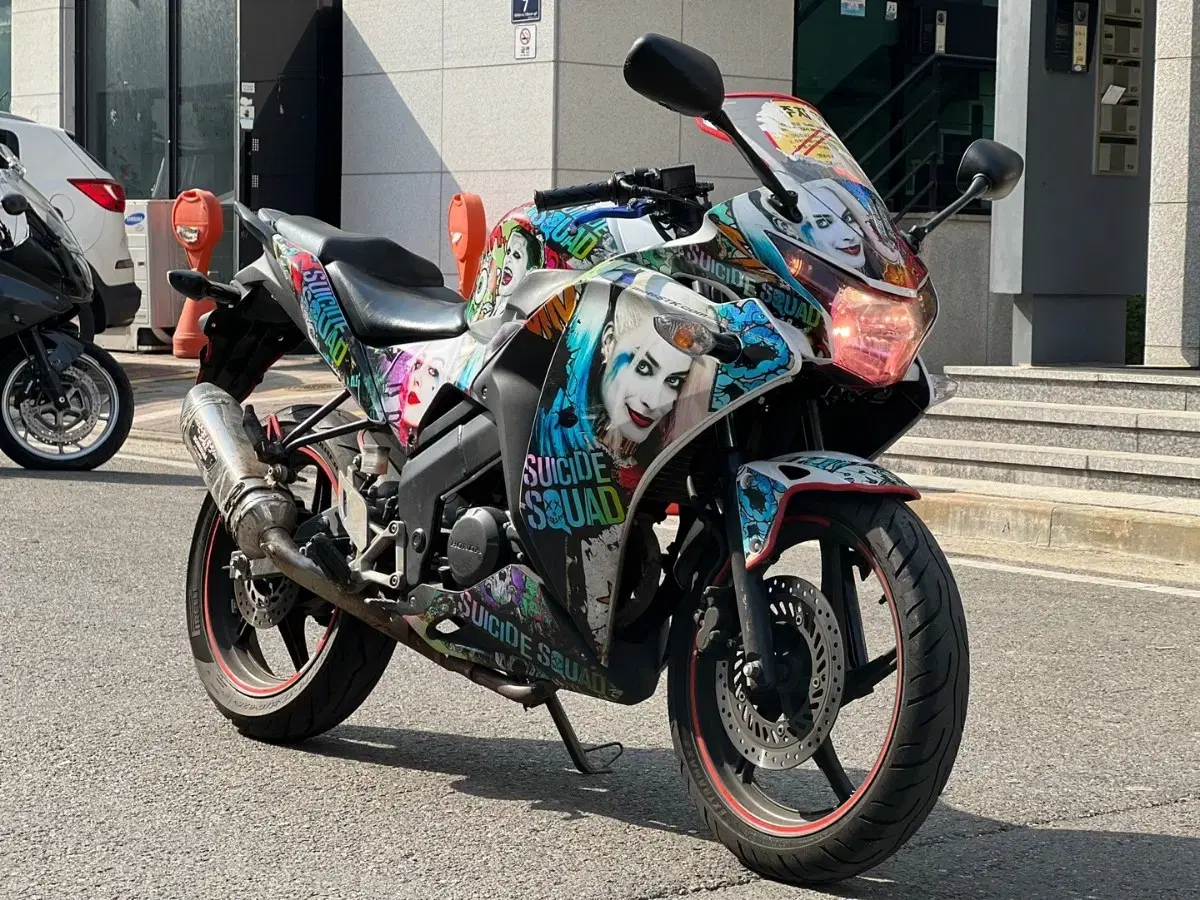 혼다 cbr125cc 14년식 할리퀸 커스텀 판매합니다